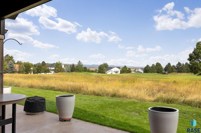 7020 Prestwick Rd Road, Rapid City, SD 57702