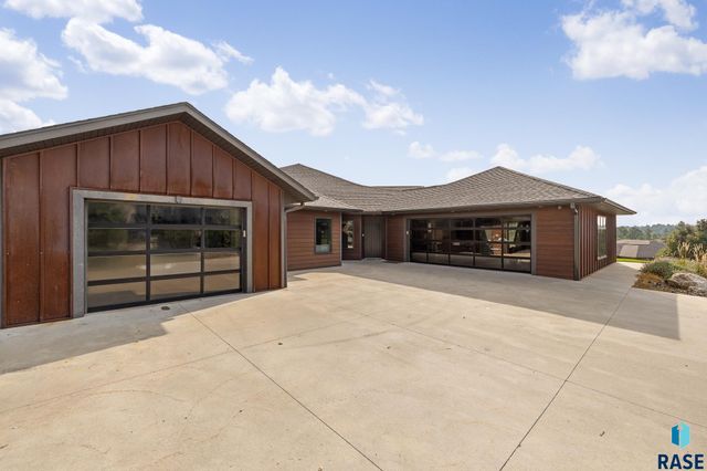 7020 Prestwick Rd Road, Rapid City, SD 57702