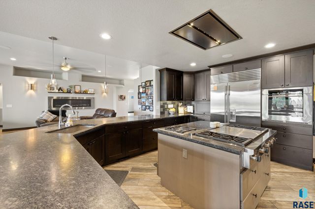 7020 Prestwick Rd Road, Rapid City, SD 57702