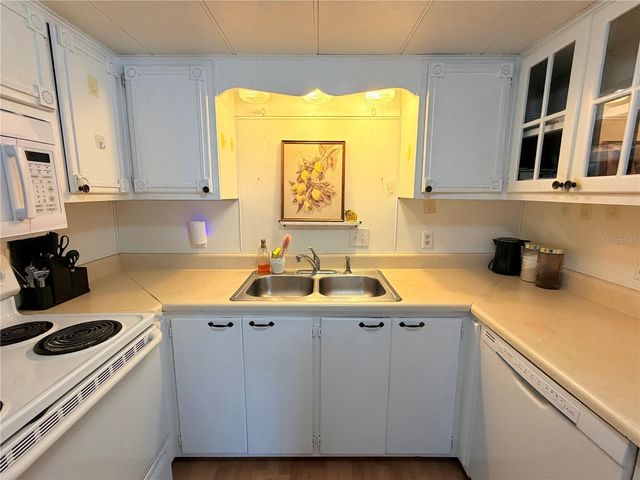 916 51ST AVENUE PLAZA W, Bradenton, FL 34207