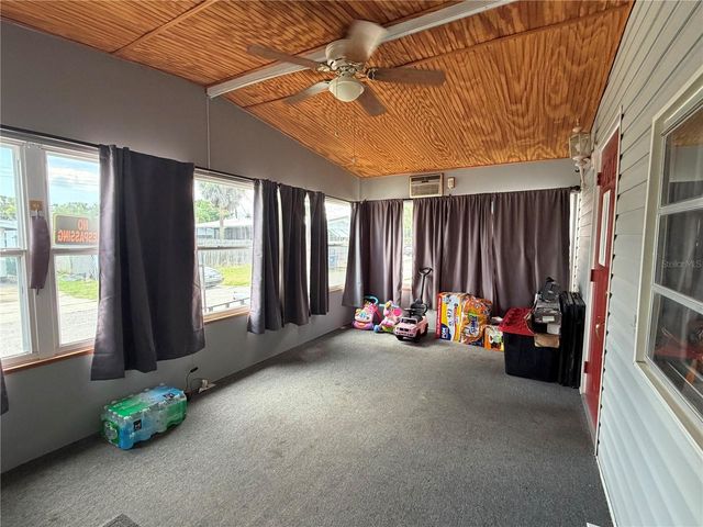 916 51ST AVENUE PLAZA W, Bradenton, FL 34207