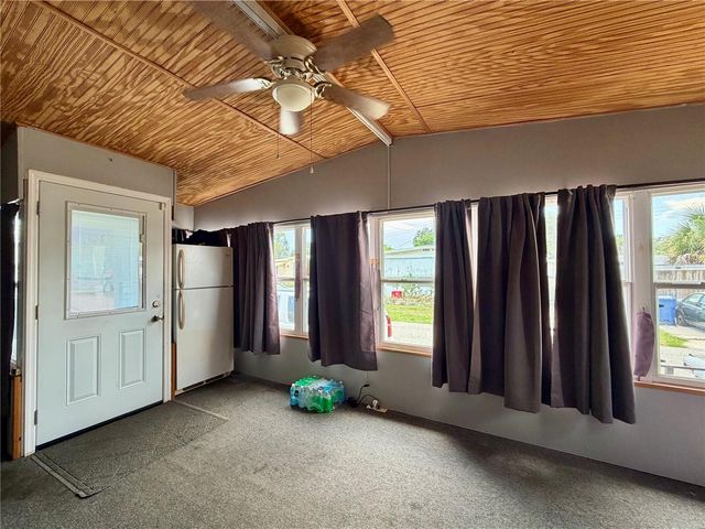 916 51ST AVENUE PLAZA W, Bradenton, FL 34207