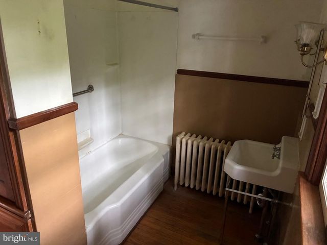416 S CHURCH ST, Shepherdstown, WV 25443