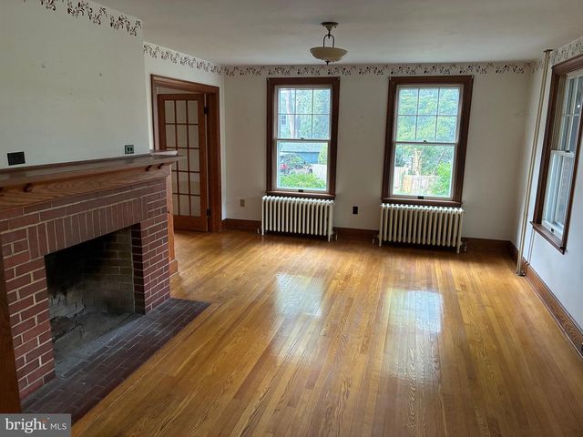 416 S CHURCH ST, Shepherdstown, WV 25443