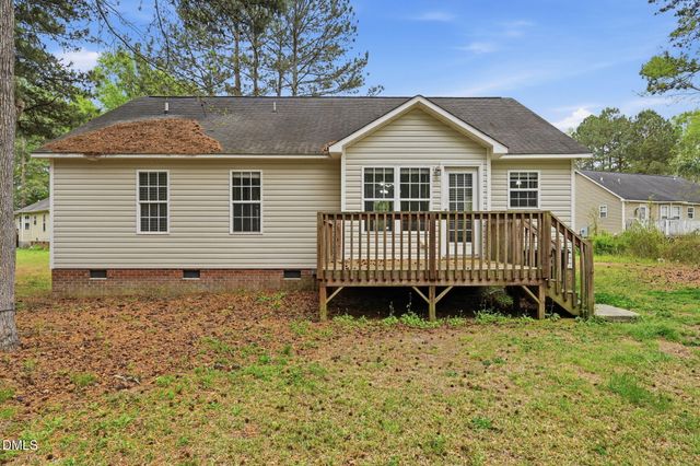 633 Sunray Drive, Clayton, NC 27520