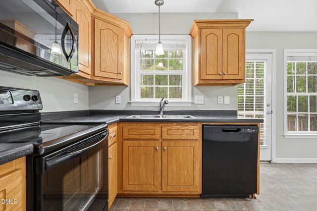 633 Sunray Drive, Clayton, NC 27520