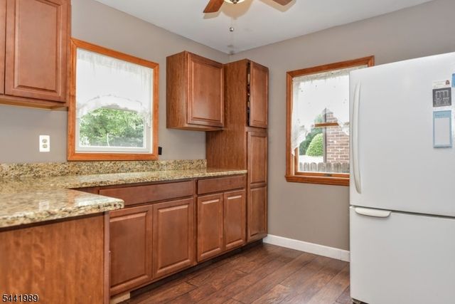 25 Morlot Ave, Fair Lawn Boro, NJ 07410