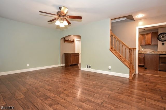 25 Morlot Ave, Fair Lawn Boro, NJ 07410