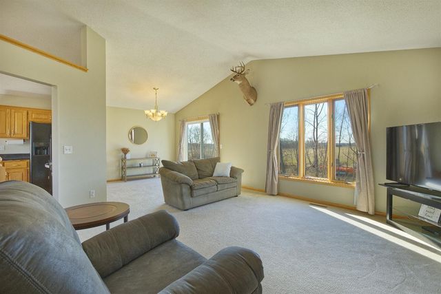 1007 Bluestem Lane, Lester Prairie, MN 55354