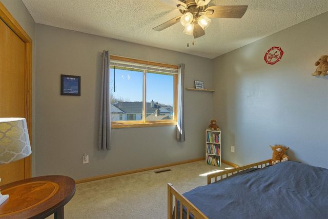 1007 Bluestem Lane, Lester Prairie, MN 55354