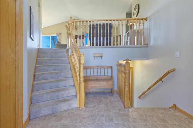 1007 Bluestem Lane, Lester Prairie, MN 55354