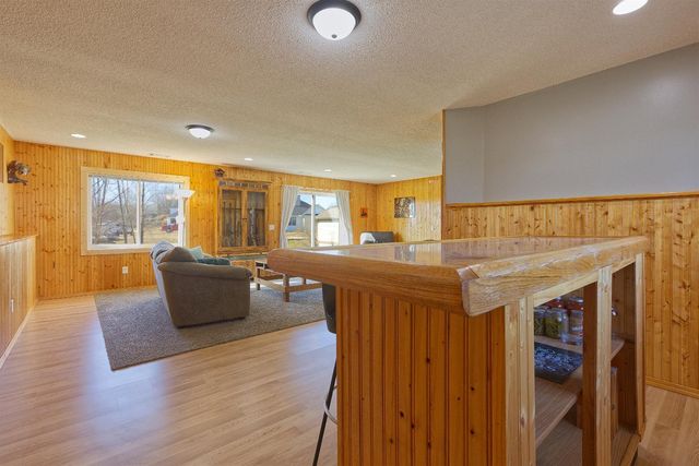 1007 Bluestem Lane, Lester Prairie, MN 55354