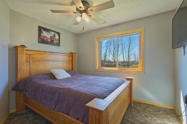 1007 Bluestem Lane, Lester Prairie, MN 55354