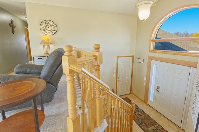 1007 Bluestem Lane, Lester Prairie, MN 55354
