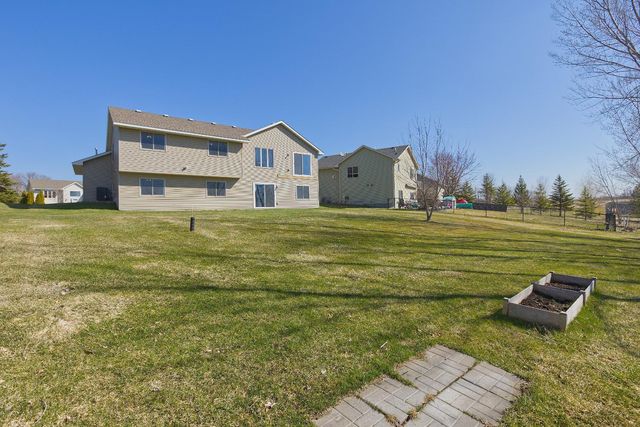 1007 Bluestem Lane, Lester Prairie, MN 55354
