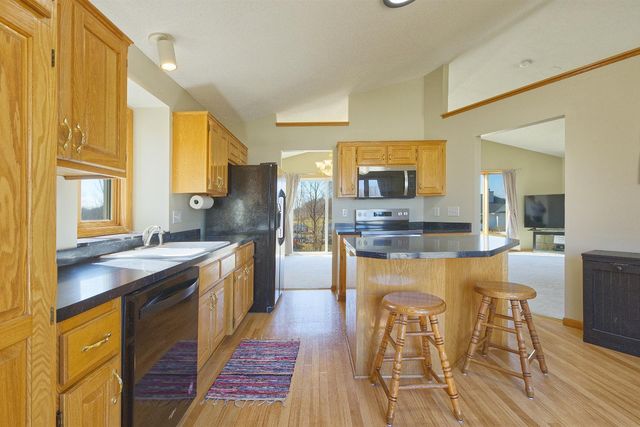 1007 Bluestem Lane, Lester Prairie, MN 55354