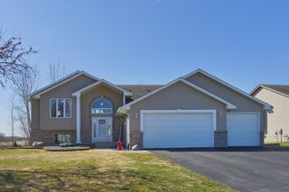 1007 Bluestem Lane, Lester Prairie, MN 55354