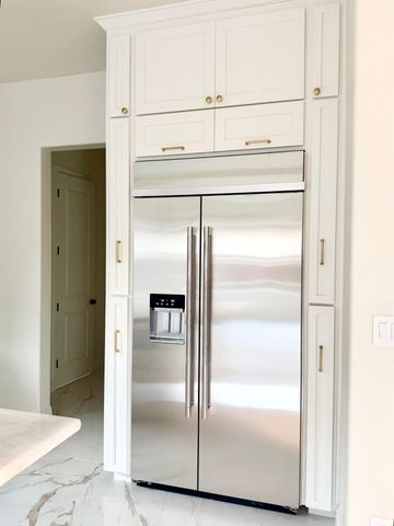 169 Lake Drive, Lemoore, CA 93245