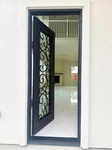 169 Lake Drive, Lemoore, CA 93245