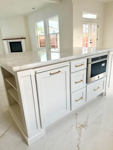 169 Lake Drive, Lemoore, CA 93245