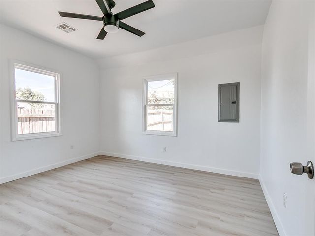 1215 NW 8th Street, Oklahoma City, OK 73106