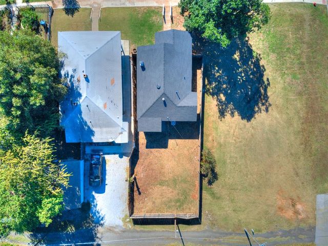 1215 NW 8th Street, Oklahoma City, OK 73106