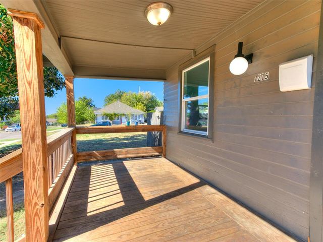 1215 NW 8th Street, Oklahoma City, OK 73106