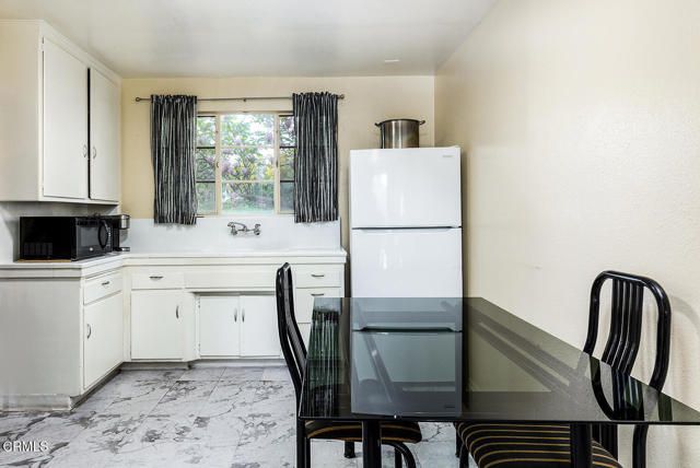 1500 Navarro Avenue, Pasadena, CA 91103