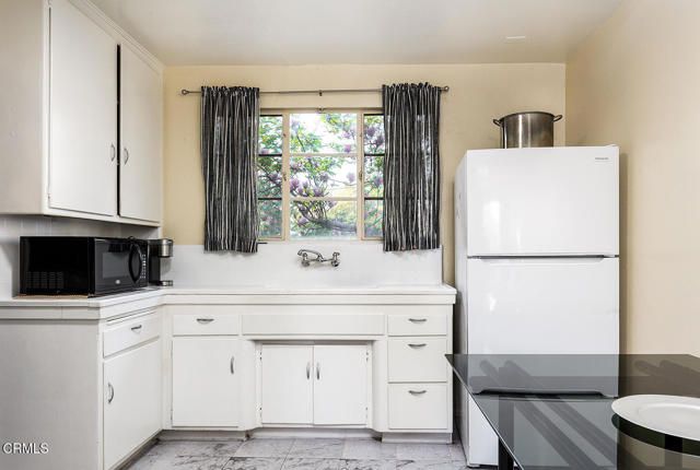 1500 Navarro Avenue, Pasadena, CA 91103