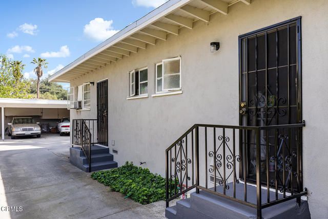 1500 Navarro Avenue, Pasadena, CA 91103