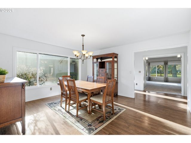 32565 Sw LAKE POINT Ct, Wilsonville, OR 97070