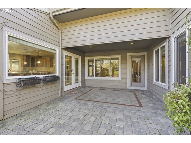 32565 Sw LAKE POINT Ct, Wilsonville, OR 97070