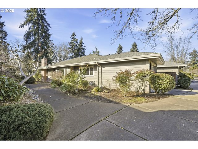 32565 Sw LAKE POINT Ct, Wilsonville, OR 97070