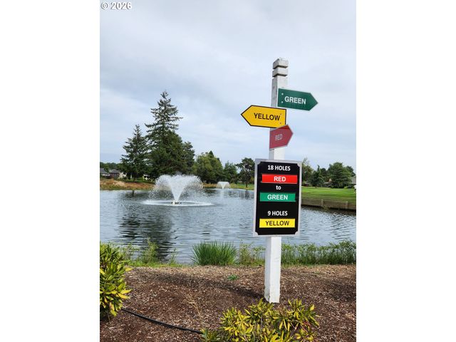 32565 Sw LAKE POINT Ct, Wilsonville, OR 97070