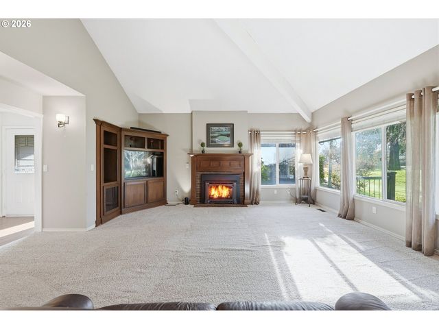 32565 Sw LAKE POINT Ct, Wilsonville, OR 97070