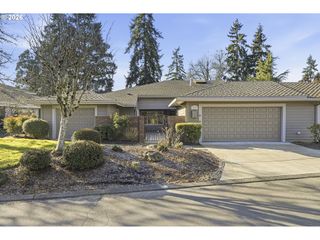 32565 Sw LAKE POINT Ct, Wilsonville, OR 97070