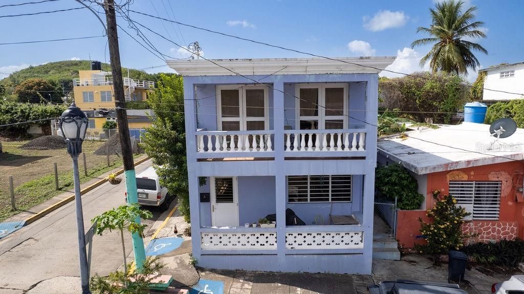 Image 1 of property listing at 112 CALLE MUÑOZ RIVERA, Vieques, PR 00765