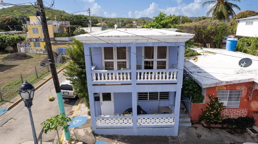 Image 2 of property listing at 112 CALLE MUÑOZ RIVERA, Vieques, PR 00765