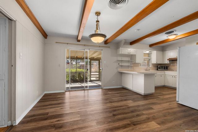 11114 Dreamland Dr, San Antonio, TX 78230