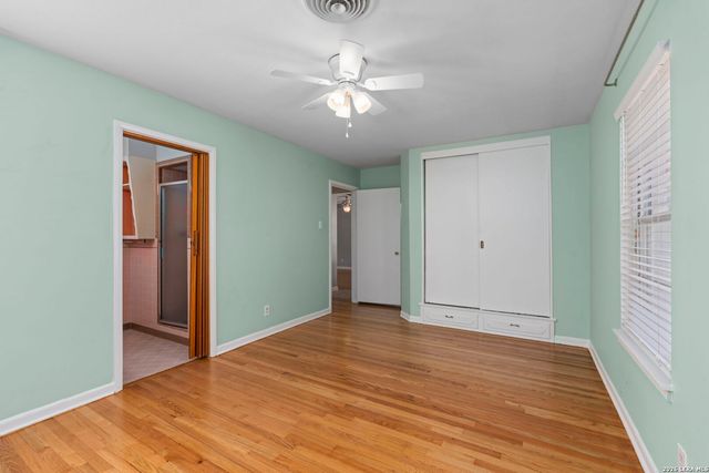 11114 Dreamland Dr, San Antonio, TX 78230