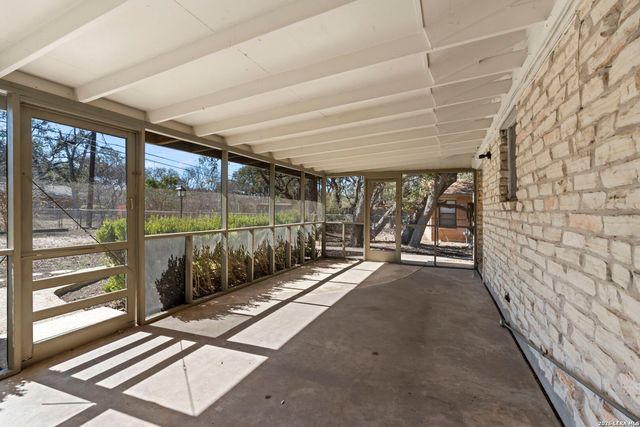 11114 Dreamland Dr, San Antonio, TX 78230