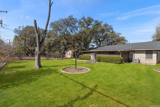 11114 Dreamland Dr, San Antonio, TX 78230