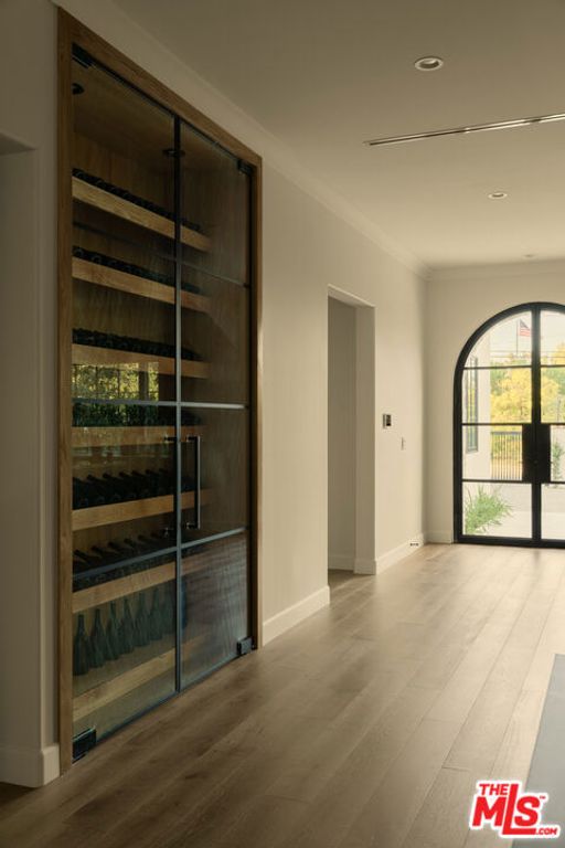 Image 11 of property listing at 23236 Hatteras Street, Woodland Hills, CA 91367