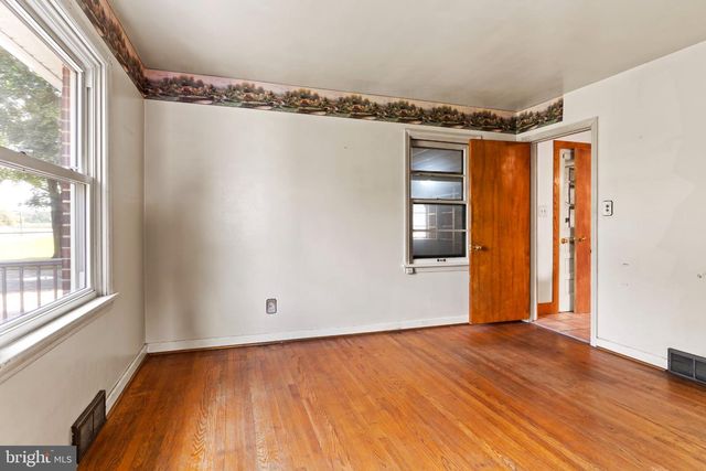 39 COBLE RD, St Thomas, PA 17252