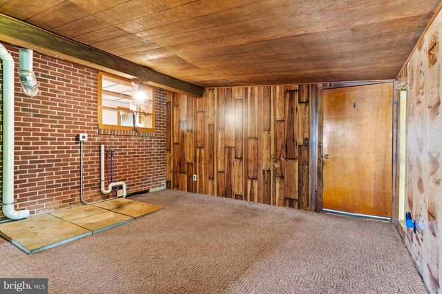 39 COBLE RD, St Thomas, PA 17252