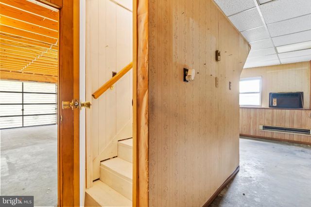 39 COBLE RD, St Thomas, PA 17252