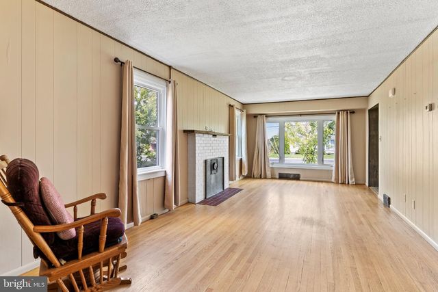 39 COBLE RD, St Thomas, PA 17252