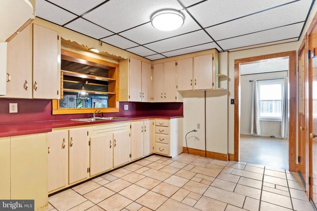 39 COBLE RD, St Thomas, PA 17252