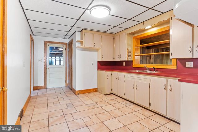 39 COBLE RD, St Thomas, PA 17252