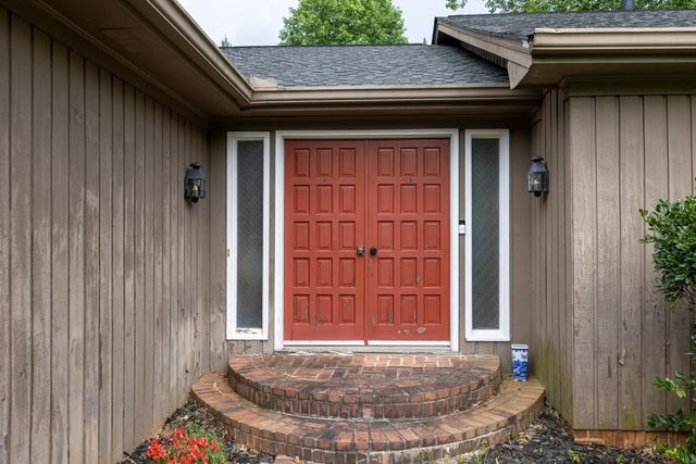 1382 Huntingford Drive, Marietta, GA 30068